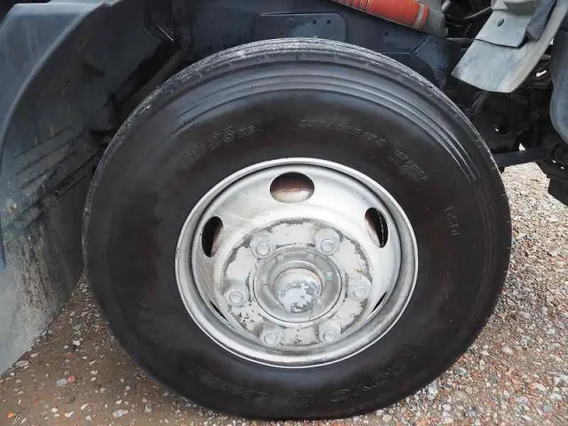 いすゞ フォワード TKG-FRR90S2(2WD)の写真18