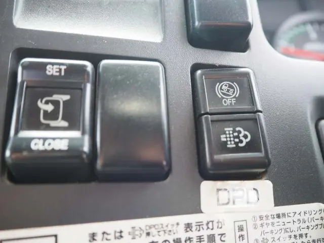 いすゞ フォワード TKG-FRR90S2(2WD)の写真45