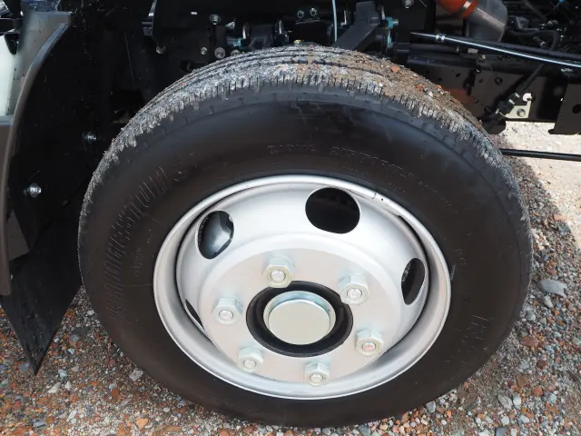 いすゞ エルフ 2RG-NPR88AM(2WD)の写真10