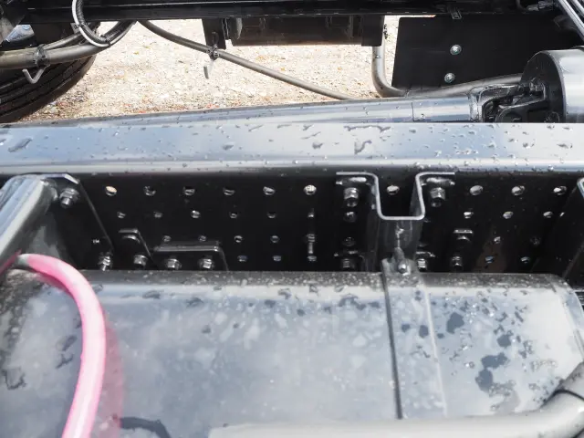 いすゞ エルフ 2RG-NPR88AM(2WD)の写真13