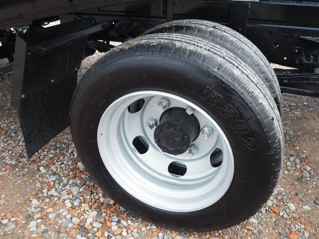 いすゞ エルフ 2RG-NPR88AM(2WD)の写真21