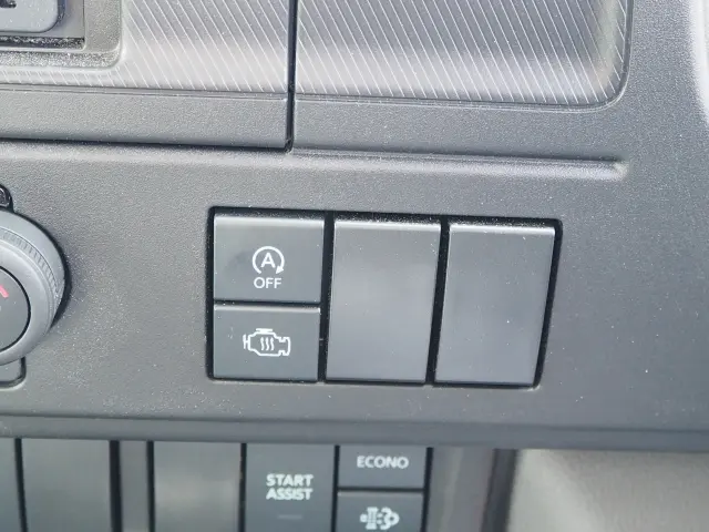 いすゞ エルフ 2RG-NPR88AM(2WD)の写真49