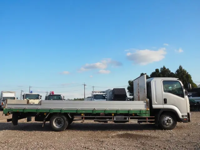 いすゞ フォワード TKG-FRR90S2(2WD)の写真6