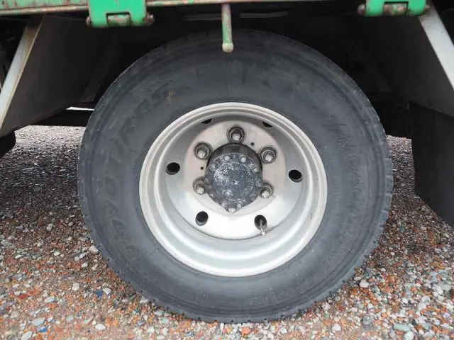 いすゞ フォワード TKG-FRR90S2(2WD)の写真26