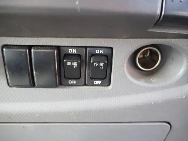 いすゞ フォワード TKG-FRR90S2(2WD)の写真46