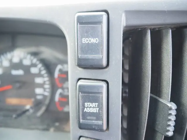 いすゞ フォワード TKG-FRR90S2(2WD)の写真48
