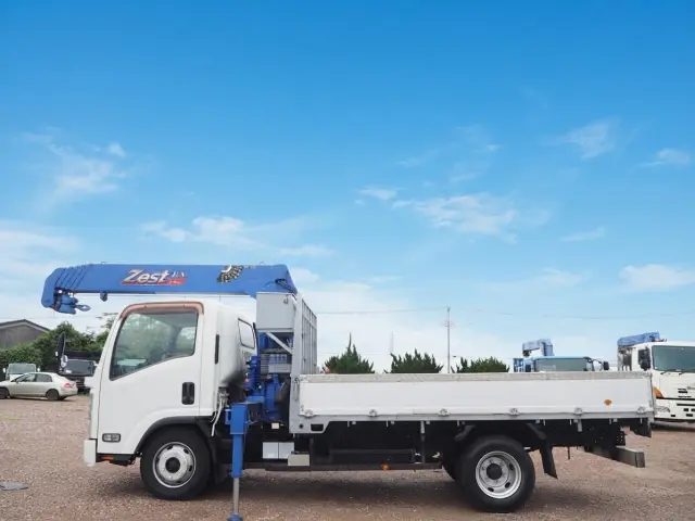 いすゞ エルフ TKG-NPR85AR(2WD)の写真2