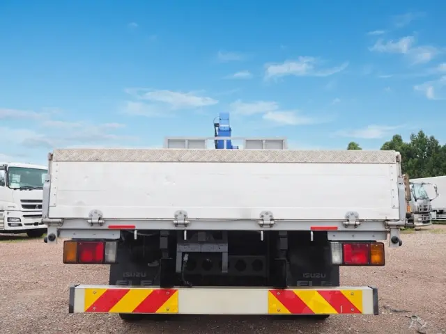 いすゞ エルフ TKG-NPR85AR(2WD)の写真4