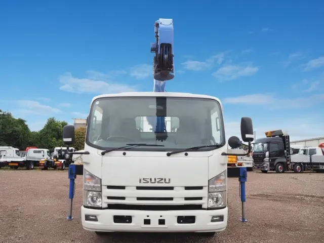いすゞ エルフ TKG-NPR85AR(2WD)の写真8
