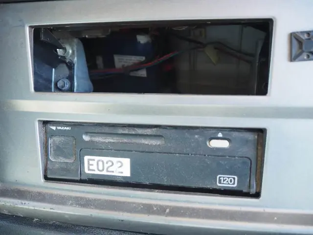 日野 プロフィア QPG-FS1EWEA(6x4)の写真49