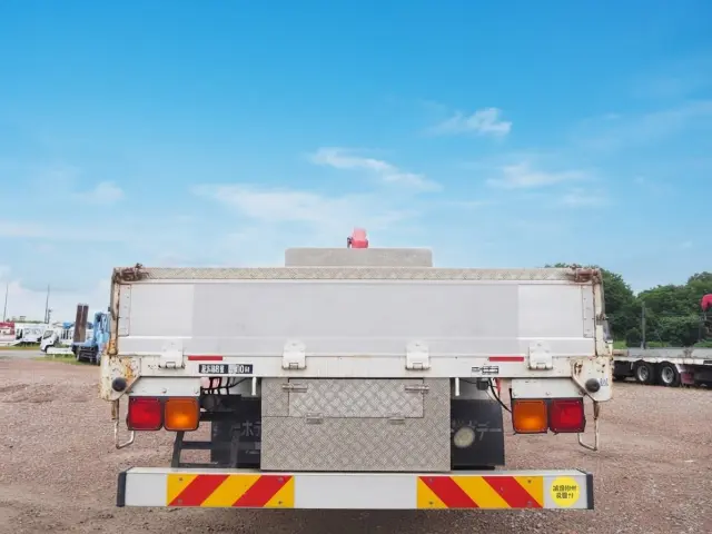 いすゞ フォワード QKG-FTR34S2(2WD)の写真4