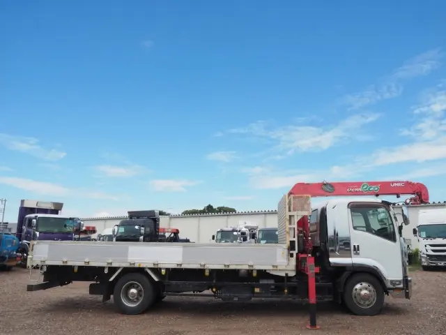いすゞ フォワード QKG-FTR34S2(2WD)の写真6