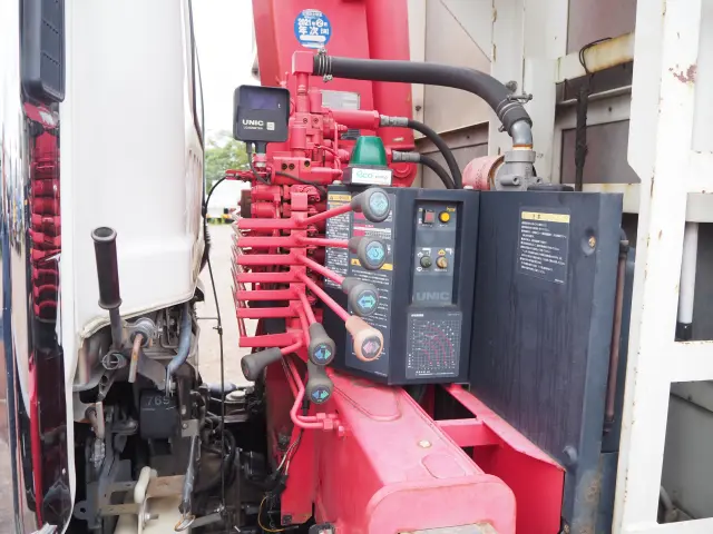 いすゞ フォワード QKG-FTR34S2(2WD)の写真14