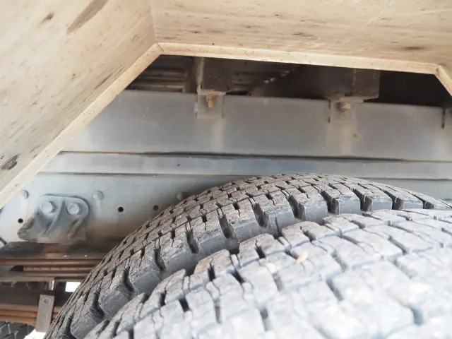 いすゞ フォワード QKG-FTR34S2(2WD)の写真28