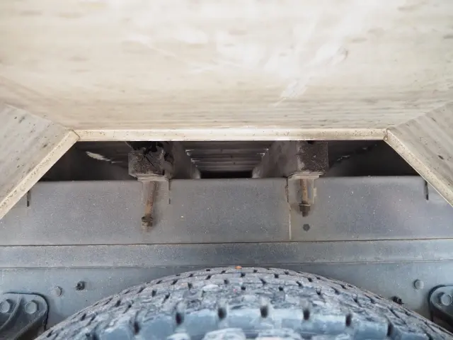 いすゞ フォワード QKG-FTR34S2(2WD)の写真32