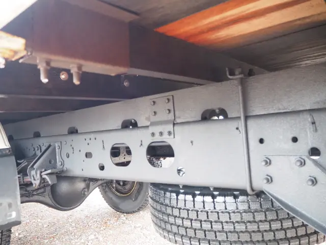 いすゞ フォワード 2RG-FRR90S2(2WD)の写真29