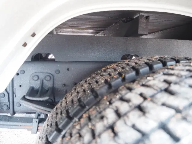 いすゞ フォワード 2RG-FRR90S2(2WD)の写真32