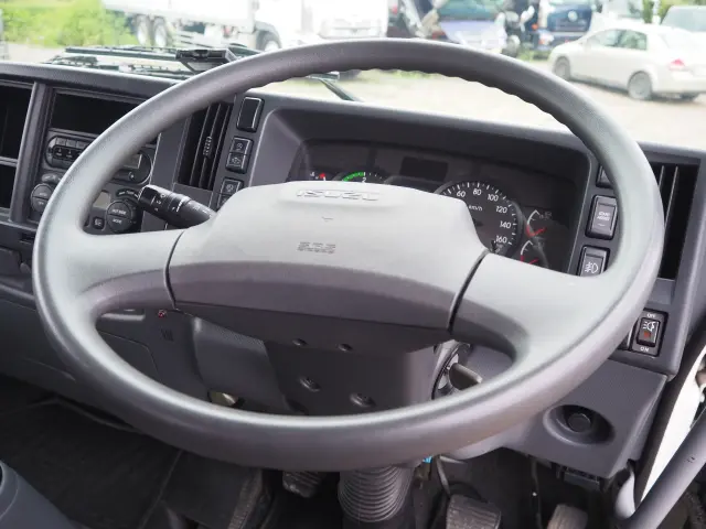 いすゞ フォワード 2RG-FRR90S2(2WD)の写真44