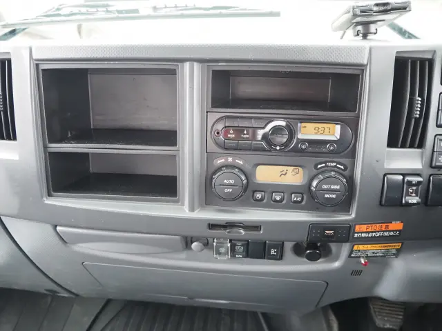 いすゞ フォワード 2RG-FRR90S2(2WD)の写真45