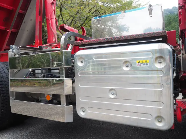 いすゞ ギガ 2PG-CXZ77CT(6x4)の写真11