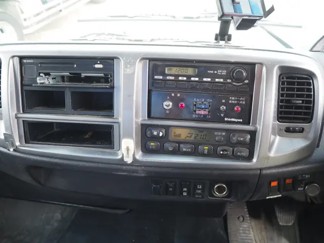 日野 レンジャー LKG-FJ7JDAA(2WD)の写真46