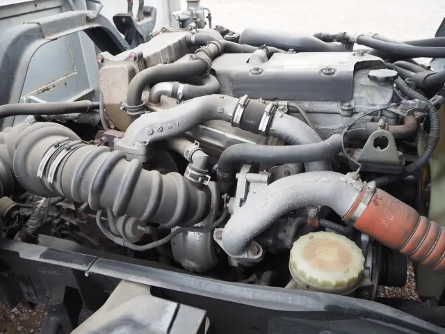 いすゞ フォワード SKG-FRR90T2(2WD)の写真10