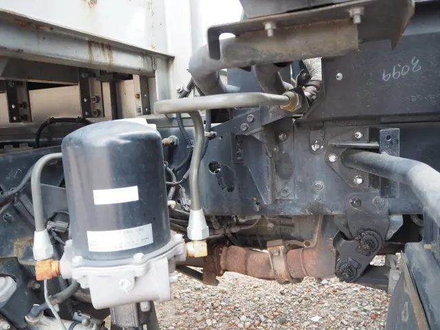 いすゞ フォワード SKG-FRR90T2(2WD)の写真14