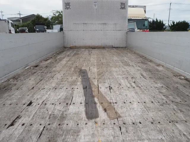 いすゞ フォワード SKG-FRR90T2(2WD)の写真22