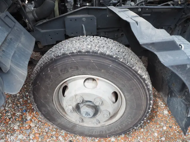 いすゞ フォワード SKG-FRR90T2(2WD)の写真31