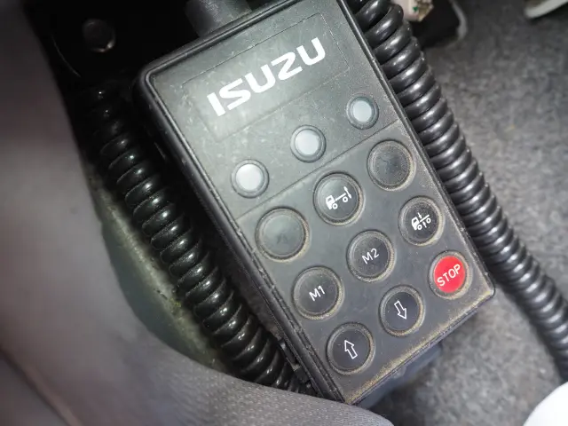 いすゞ フォワード SKG-FRR90T2(2WD)の写真42