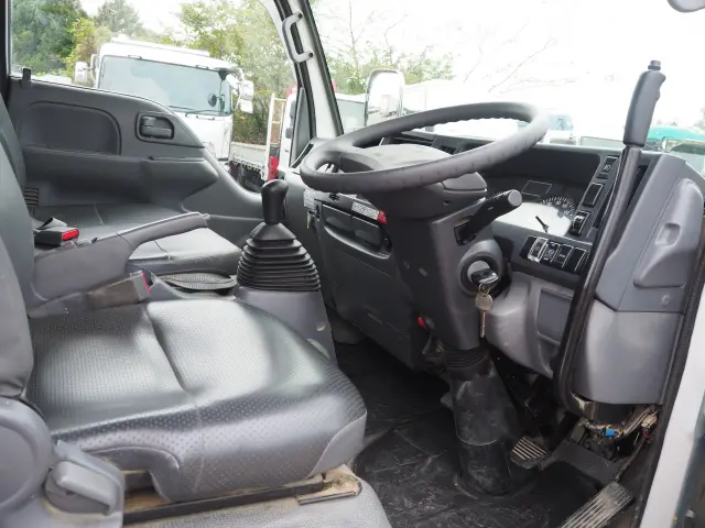 いすゞ エルフ TPG-NKS85AN(4WD)の写真43