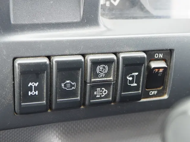 いすゞ エルフ TPG-NKS85AN(4WD)の写真48