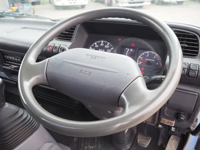 日産 アトラス PB-AKS81AN(4WD)の写真41