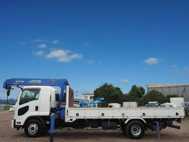 いすゞ フォワード TKG-FRR90S2(2WD)の写真2