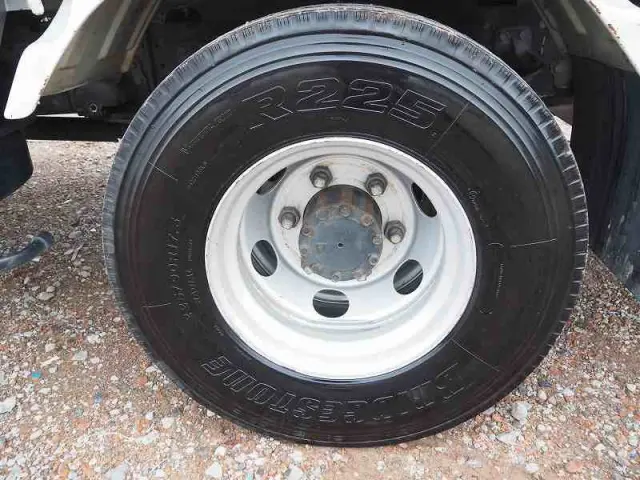 いすゞ フォワード TKG-FRR90S2(2WD)の写真32