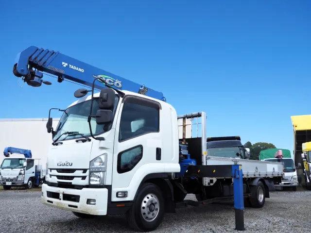 いすゞ フォワード TKG-FRR90S2(2WD)の写真1