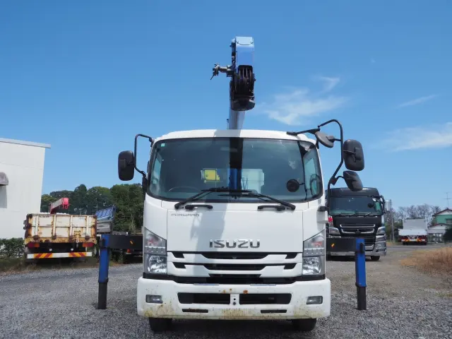いすゞ フォワード TKG-FRR90S2(2WD)の写真8