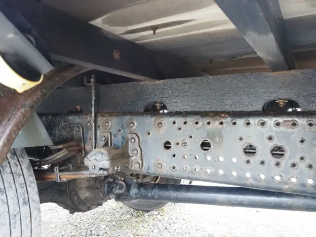 いすゞ フォワード TKG-FRR90S2(2WD)の写真21