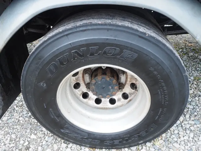 いすゞ フォワード TKG-FRR90S2(2WD)の写真22