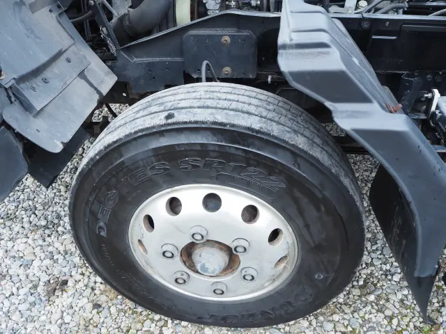 いすゞ フォワード TKG-FRR90S2(2WD)の写真32