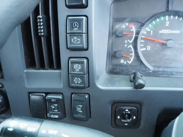 いすゞ フォワード TKG-FRR90S2(2WD)の写真48