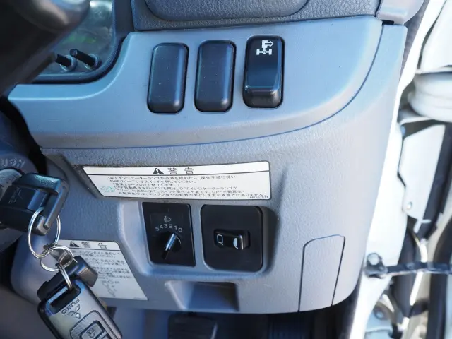 三菱 キャンター TKG-FEA50(2WD)の写真49
