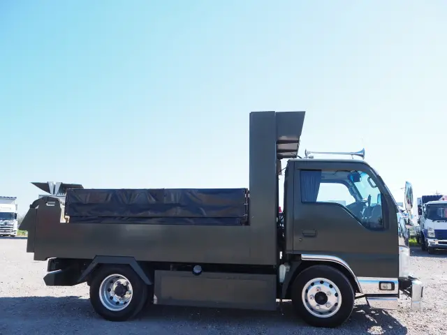 いすゞ エルフ BKG-NKR85AD(2WD)の写真6