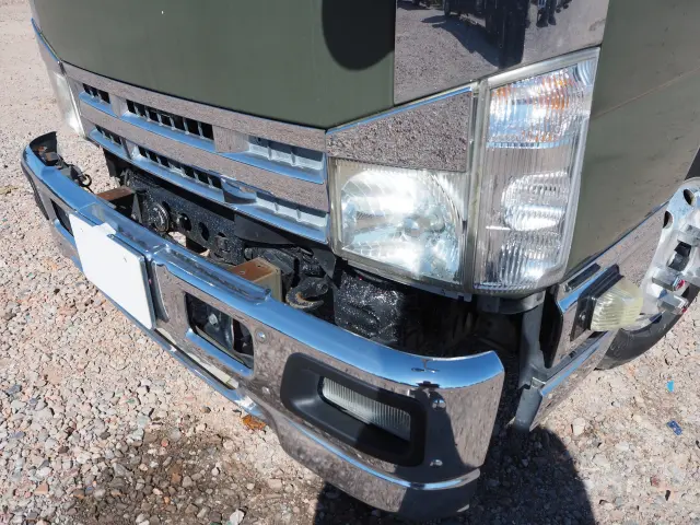 いすゞ エルフ BKG-NKR85AD(2WD)の写真10