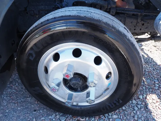 いすゞ エルフ BKG-NKR85AD(2WD)の写真12