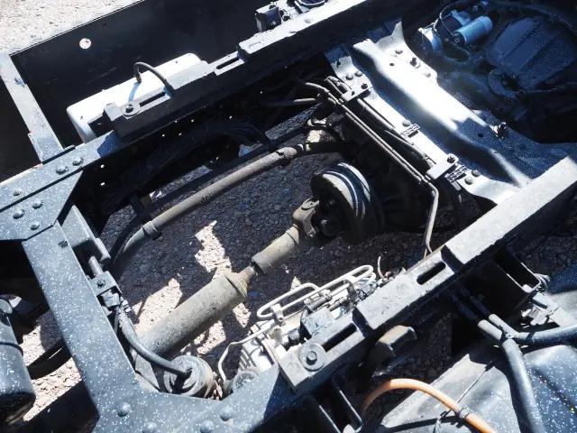 いすゞ エルフ BKG-NKR85AD(2WD)の写真24