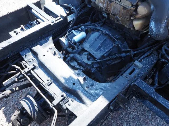 いすゞ エルフ BKG-NKR85AD(2WD)の写真25