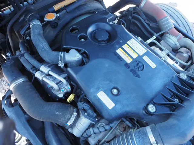 いすゞ エルフ BKG-NKR85AD(2WD)の写真37