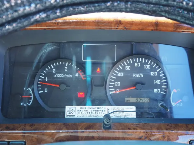 いすゞ エルフ BKG-NKR85AD(2WD)の写真50