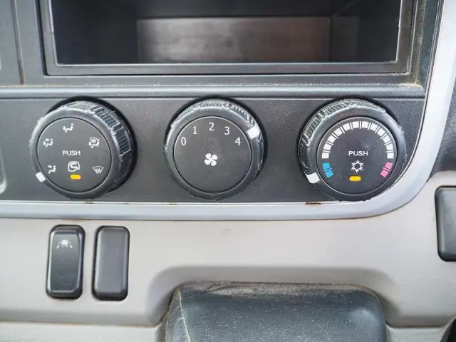 三菱 キャンター TPG-FEB50(2WD)の写真45